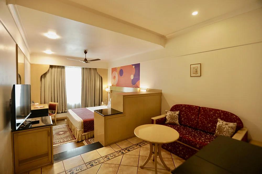 Ira By Orchid Mumbai T-2 International Airport Hotel Екстериор снимка