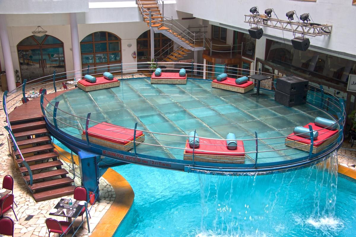 Ira By Orchid Mumbai T-2 International Airport Hotel Екстериор снимка