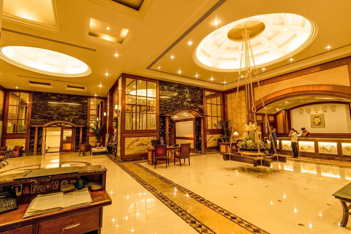 Ira By Orchid Mumbai T-2 International Airport Hotel Екстериор снимка